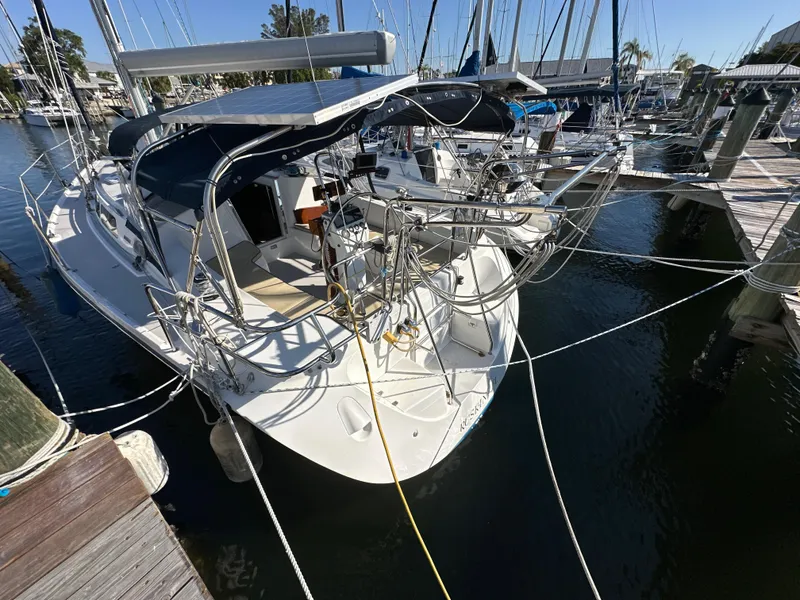 Slide: The Image of Catalina 350 2005 - 16
