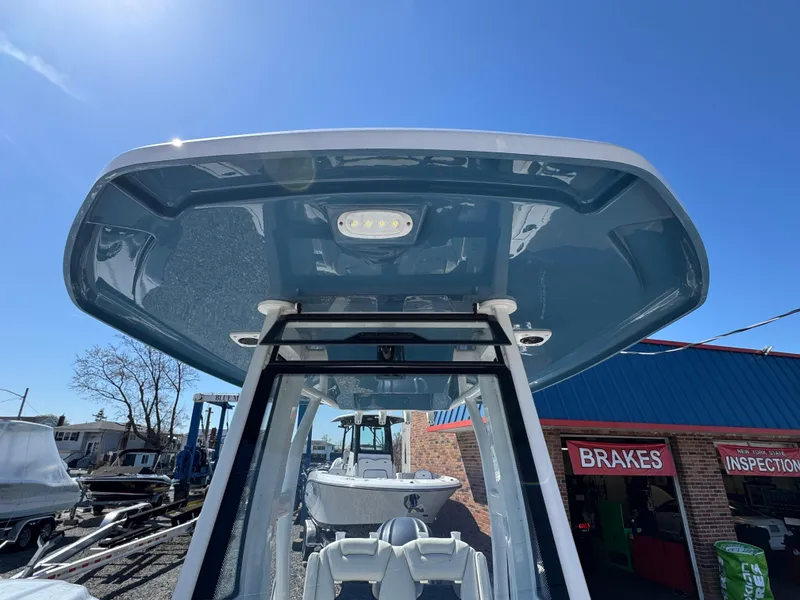 Slide: The Image of Tidewater 232 CC Adventure 2025 - 12