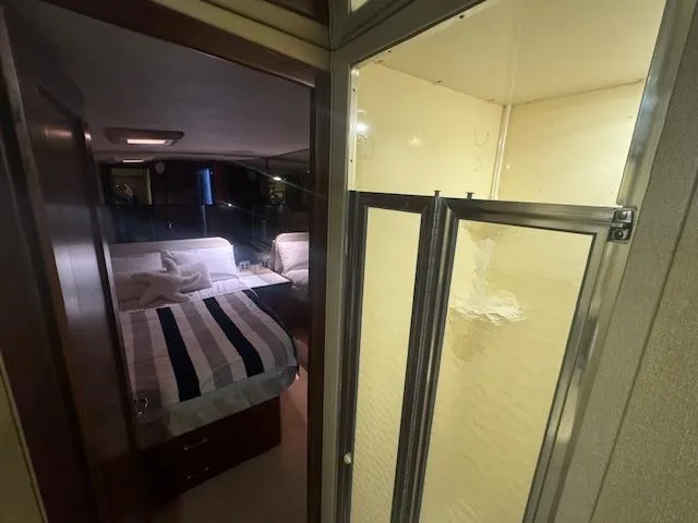 Slide: The Image of Hatteras 52 Convertible 1988 - 52