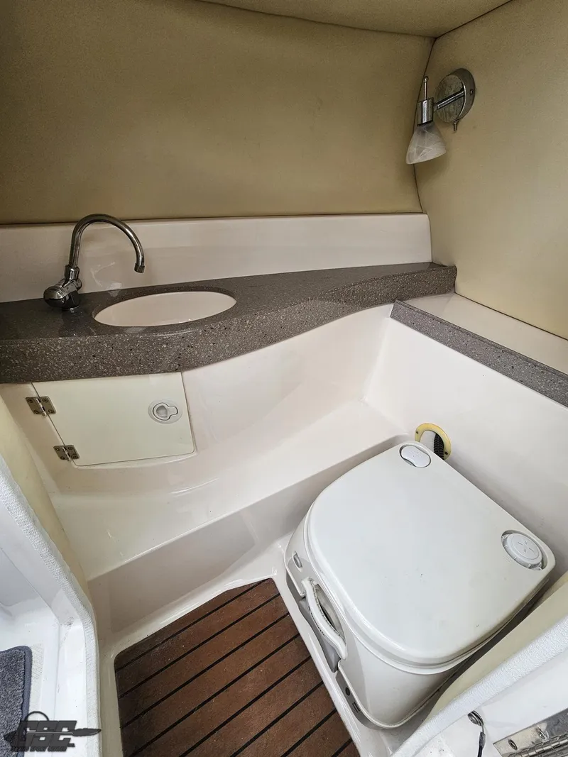 Slide: The Image of Regal 2500 Bowrider 2011 - 68