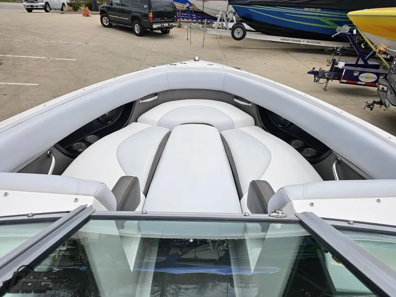 Slide: The Image of Regal 2500 Bowrider 2011 - 75