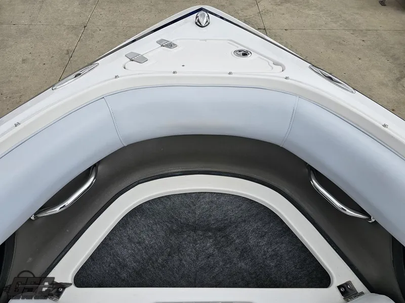 Slide: The Image of Regal 2500 Bowrider 2011 - 82