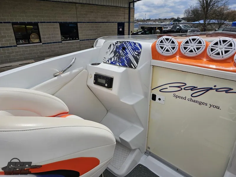 Slide: The Image of Baja 25 Outlaw 2005 - 60