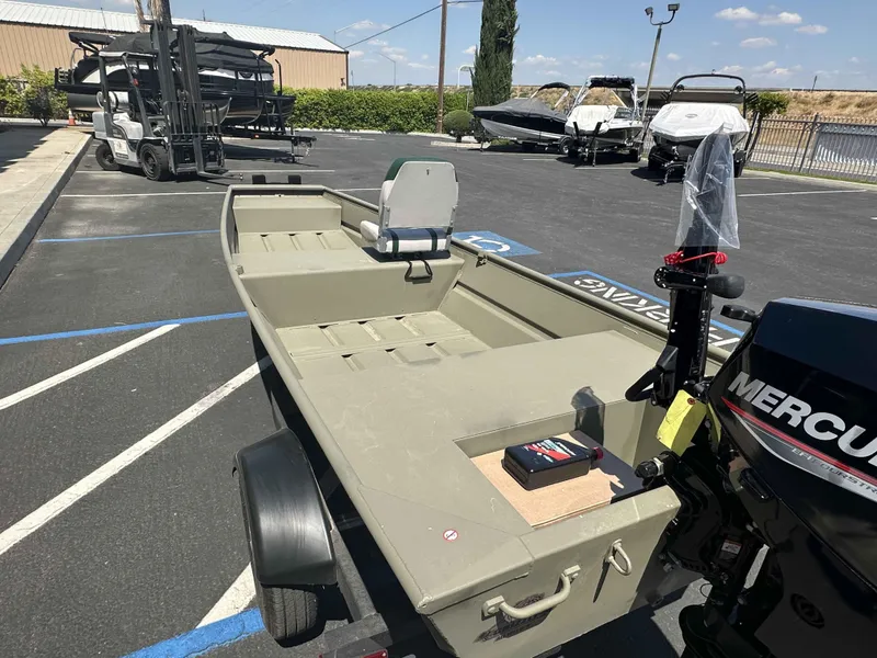 Slide: The Image of Tracker Grizzly Jon 2024 - 5