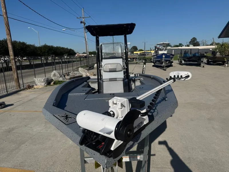 Slide: The Image of Xpress H22B Bay 2023 - 6