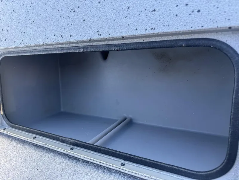 Slide: The Image of Xpress H22B Bay 2023 - 8