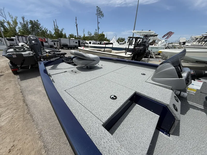 Slide: The Image of G3 Sportsman 1810 2025 - 8