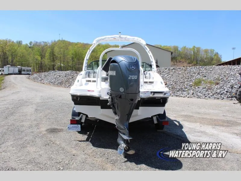 Slide: The Image of Chaparral 21 SSi 2025 - 5