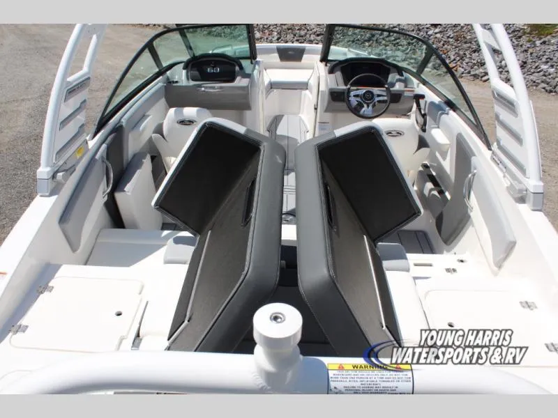 Slide: The Image of Chaparral 21 SSi 2025 - 6