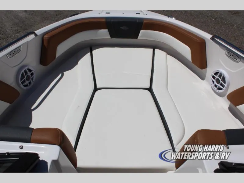 Slide: The Image of Chaparral 21 SSi 2025 - 11