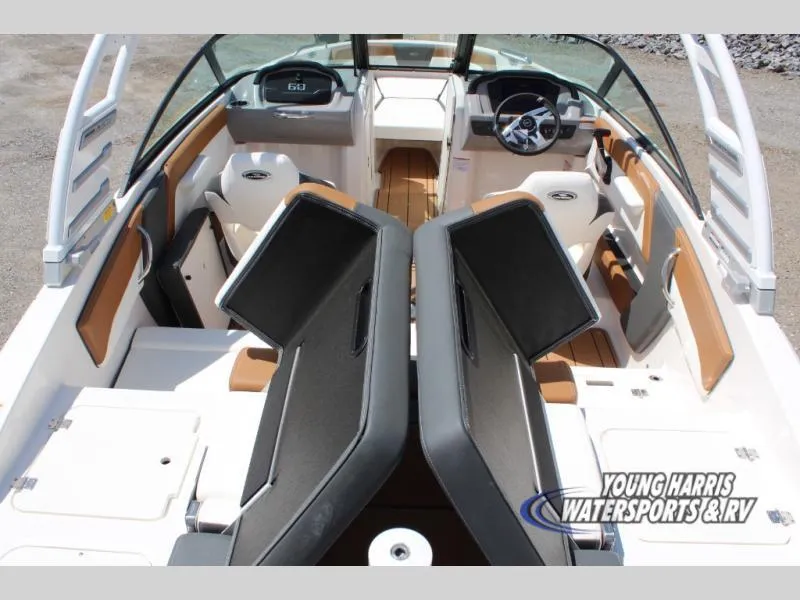 Slide: The Image of Chaparral 21 SSi 2025 - 5