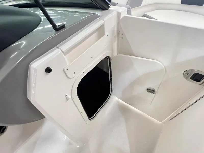 Slide: The Image of Chaparral SSI 23 SPORT OUTBOARD 2025 - 5