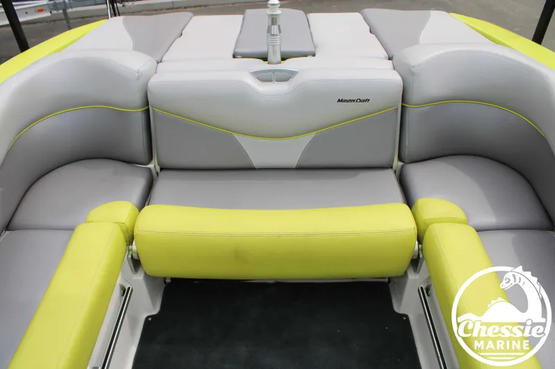 Slide: The Image of MasterCraft XT 21 2017 - 10