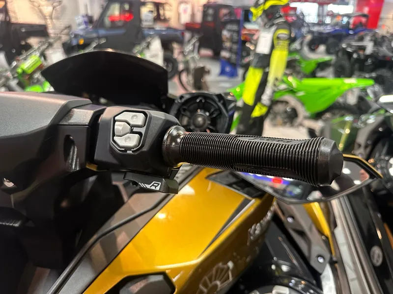 Slide: The Image of Kawasaki JET SKI ULTRA 160LX 2024 - 7