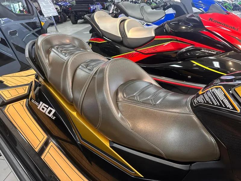 Slide: The Image of Kawasaki JET SKI ULTRA 160LX 2024 - 8