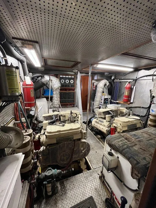 Slide: The Image of Kha Shing Motoryacht 1993 - 106