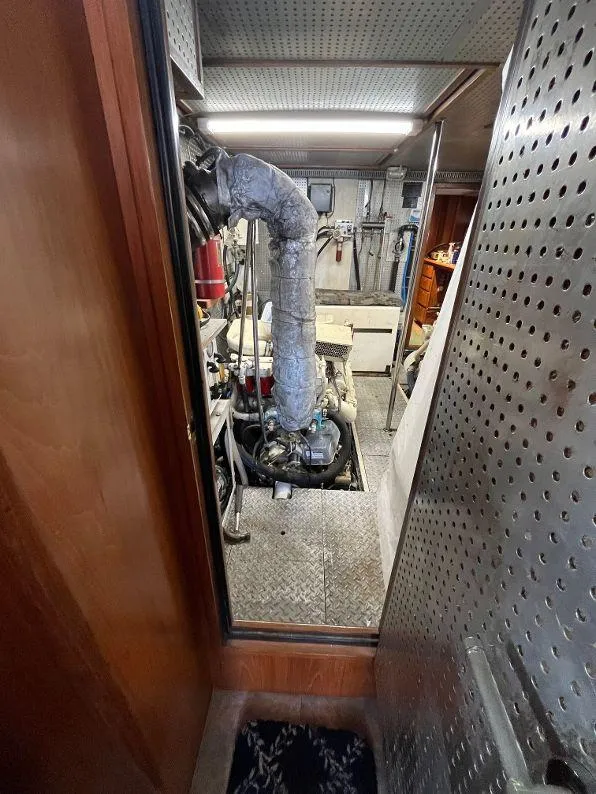 Slide: The Image of Kha Shing Motoryacht 1993 - 115