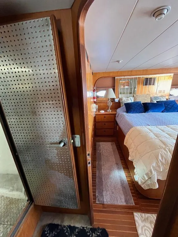 Slide: The Image of Kha Shing Motoryacht 1993 - 116