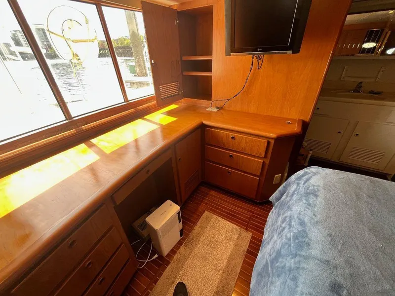 Slide: The Image of Kha Shing Motoryacht 1993 - 120