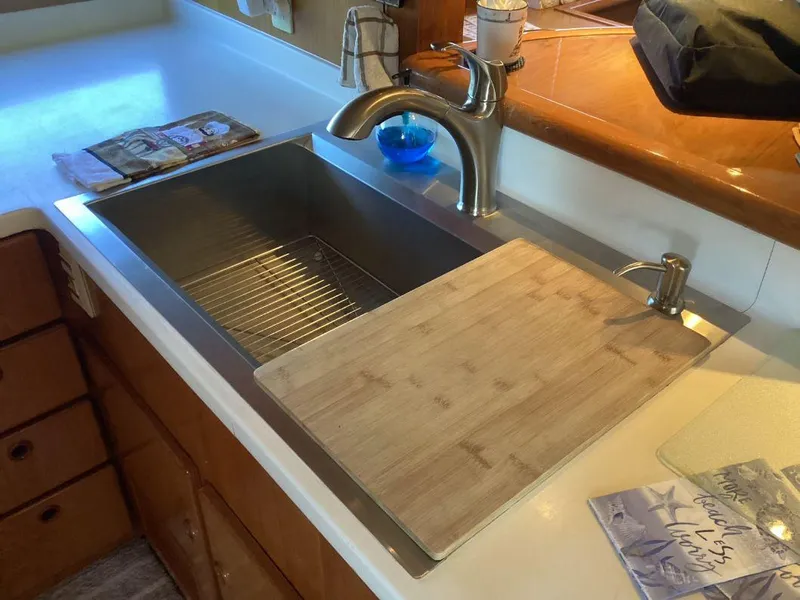 Slide: The Image of Kha Shing Motoryacht 1993 - 55