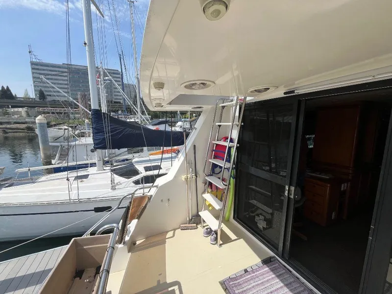 Slide: The Image of Kha Shing Motoryacht 1993 - 72