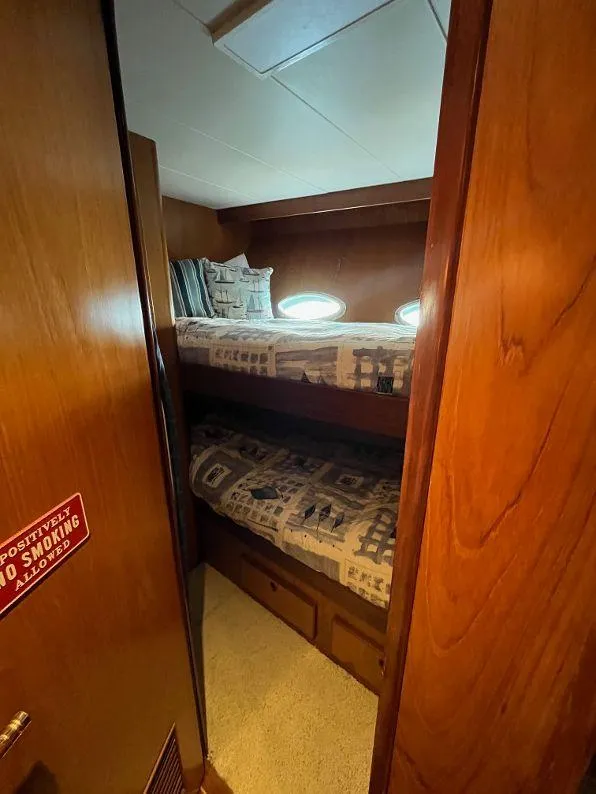 Slide: The Image of Kha Shing Motoryacht 1993 - 88