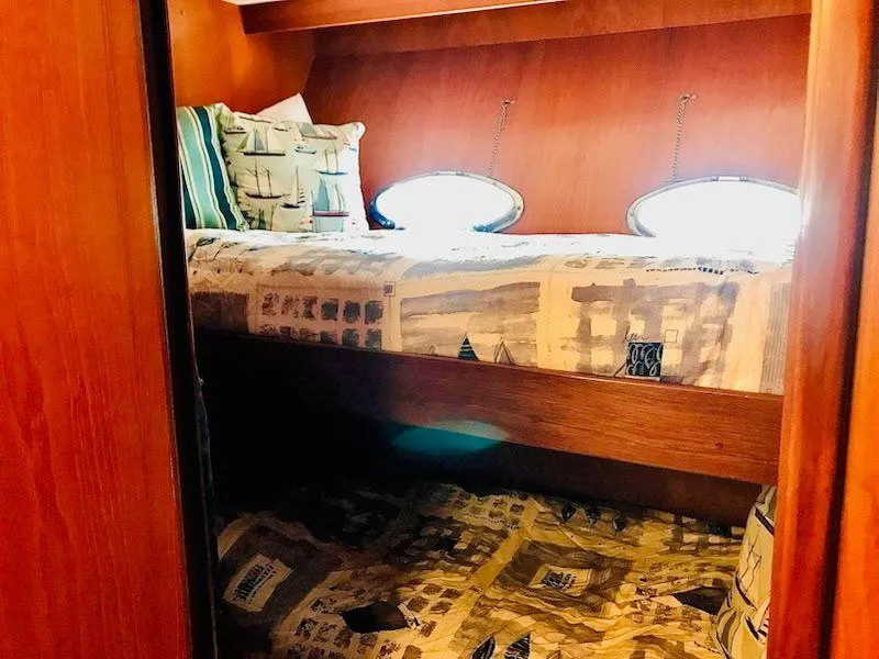 Slide: The Image of Kha Shing Motoryacht 1993 - 89