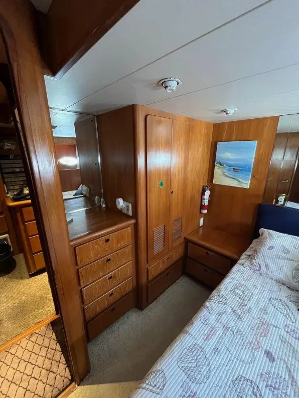 Slide: The Image of Kha Shing Motoryacht 1993 - 92