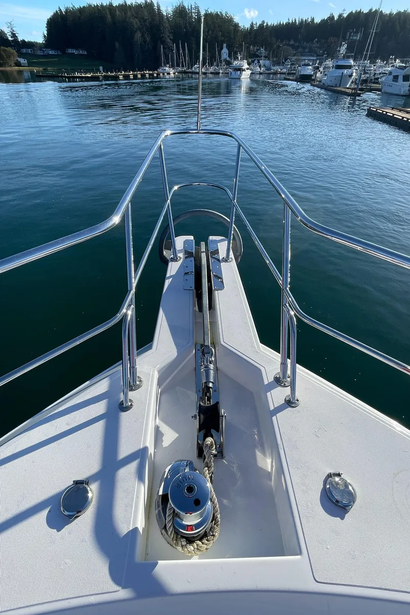 Slide: The Image of Bow pulpit & windlass - 47