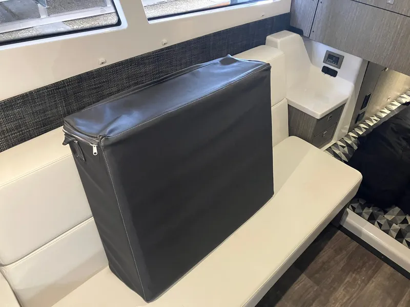 Slide: The Image of Monterey 385 Super Sport 2023 - 57