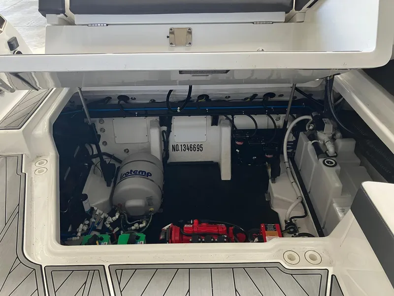 Slide: The Image of Monterey 385 Super Sport 2023 - 61