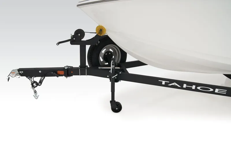 Slide: The Image of Tahoe 185 S 2025 - 23