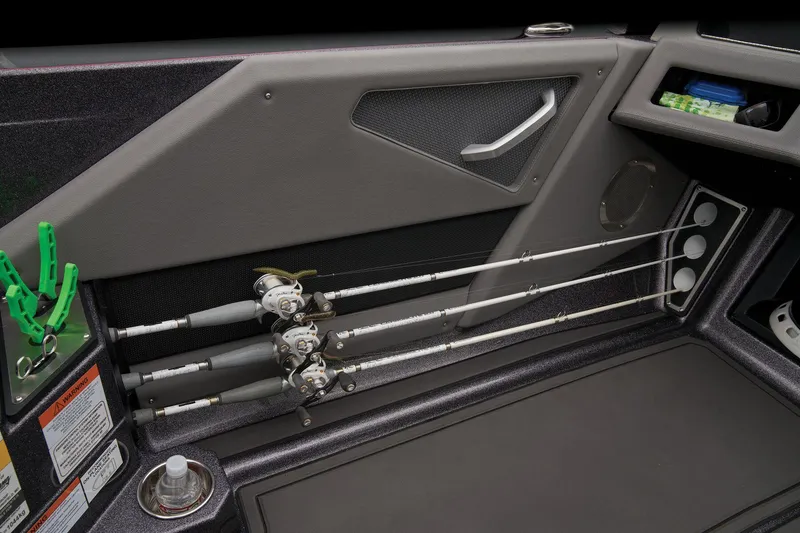 Slide: The Image of Ranger 621FS Pro 2025 - 51