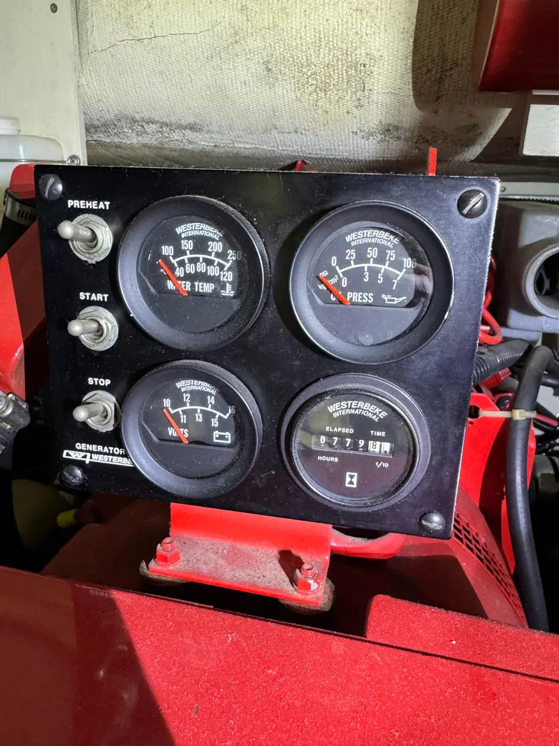 Slide: The Image of Tiara 4300 Convertible 1990 - 53