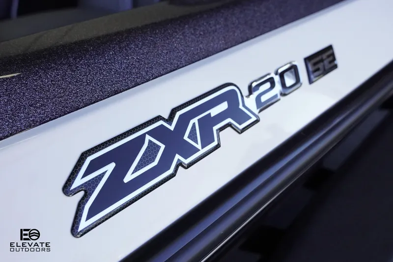 Slide: The Image of 2025 Skeeter ZXR 20 SE logo on sleek boat surface. - 15