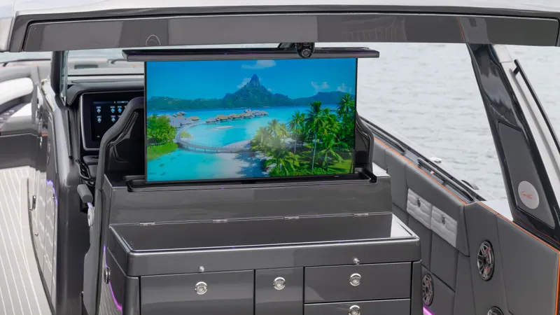 Slide: The Image of Cigarette 42' Auroris 2025 - 69