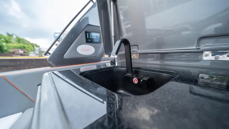 Slide: The Image of Cigarette 42' Auroris 2025 - 74