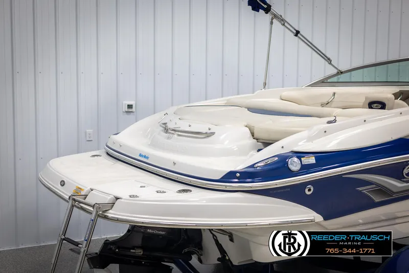 Slide: The Image of Crownline Boats 230 LS 2006 - 53