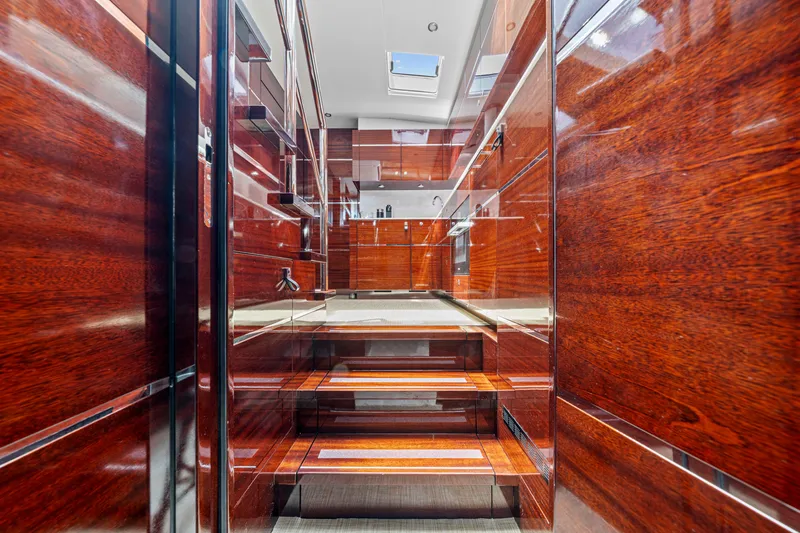 Slide: The Image of Steeler 60 S Performance 2021 - 65