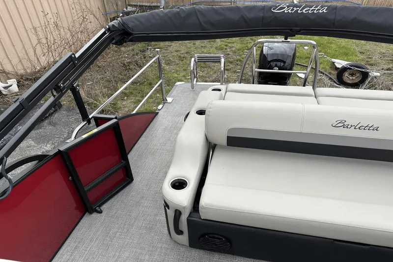 Slide: The Image of Barletta Cabrio 22UC 2020 - 24