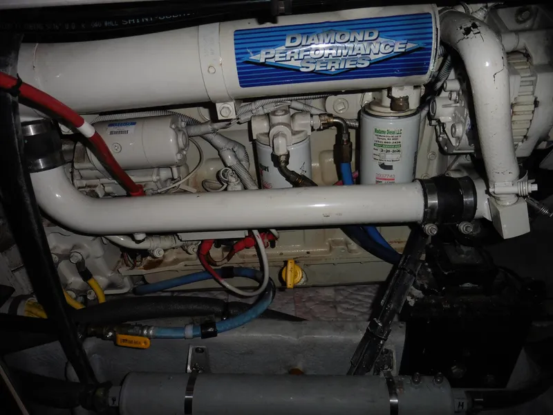 Slide: The Image of Engine compartment of a 2005 Meridian PILOTHOUSE with Diamond Performance Series components. - 32