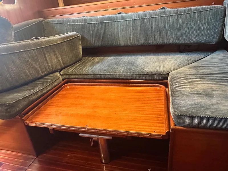 Slide: The Image of Dufour 35 Sloop 1979 - 11