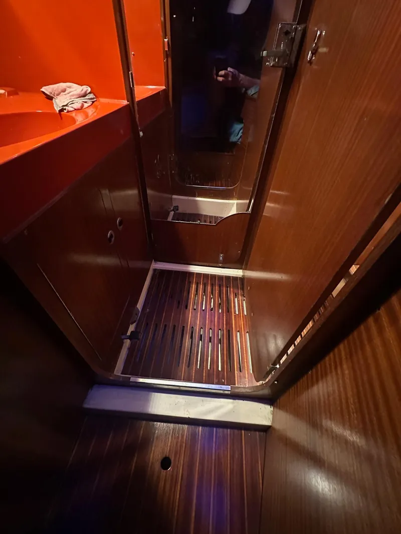 Slide: The Image of Dufour 35 Sloop 1979 - 14