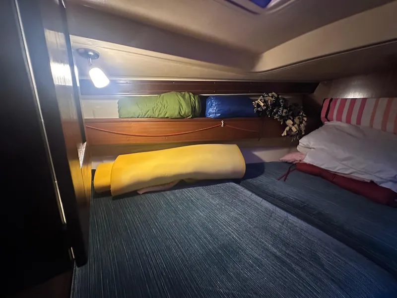 Slide: The Image of Dufour 35 Sloop 1979 - 16