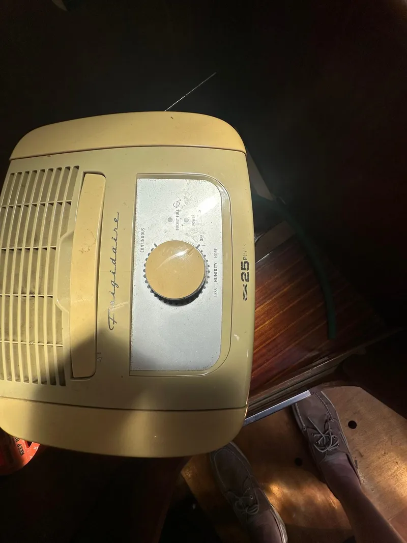 Slide: The Image of Dufour 35 Sloop 1979 - 17