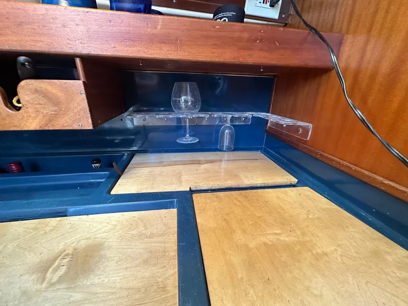 Slide: The Image of Dufour 35 Sloop 1979 - 20