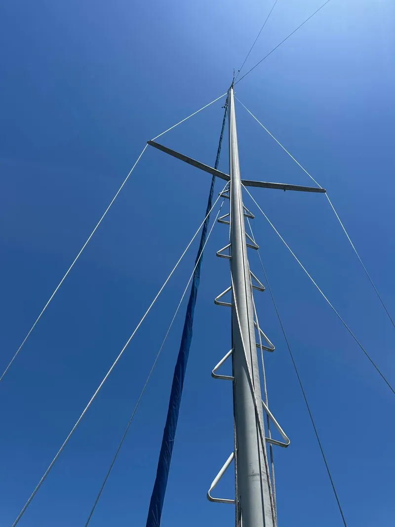 Slide: The Image of Dufour 35 Sloop 1979 - 3