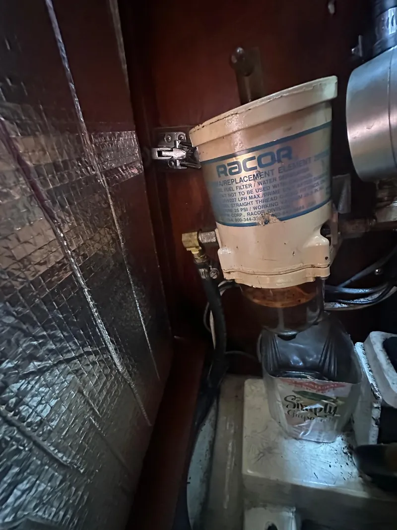 Slide: The Image of Dufour 35 Sloop 1979 - 4