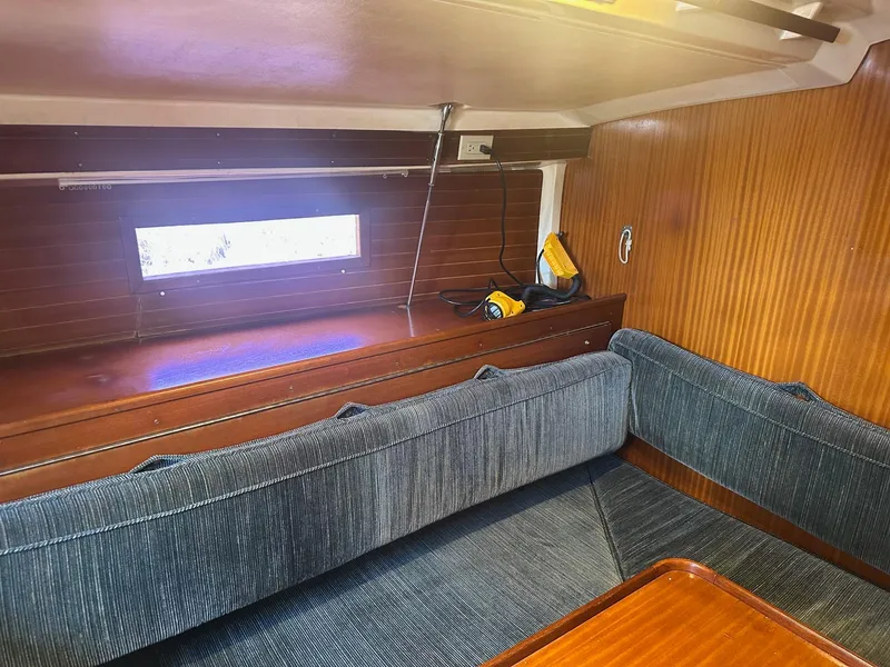 Slide: The Image of Dufour 35 Sloop 1979 - 7