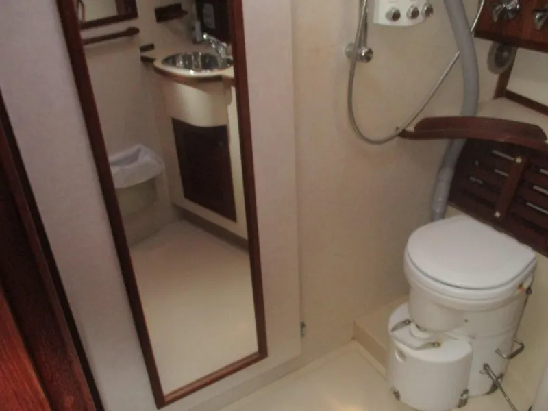 Slide: The Image of Island Packet 380 1999 - 53